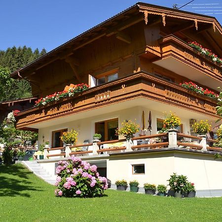 Haus Binder Hotel Ried im Zillertal Exterior photo