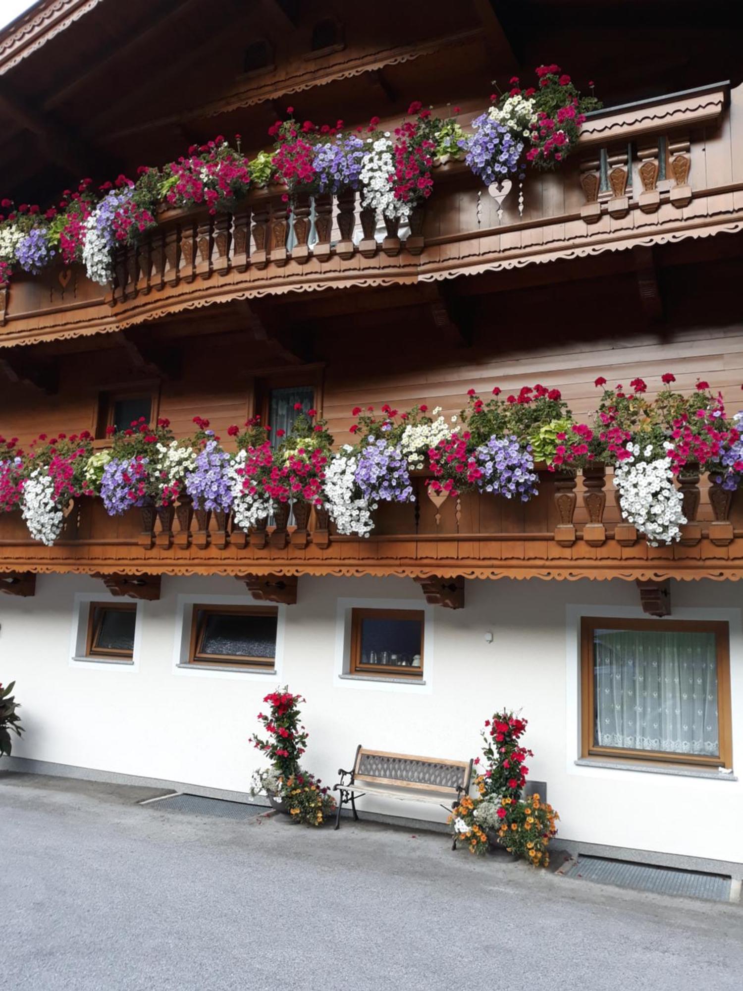 Haus Binder Hotel Ried im Zillertal Exterior photo