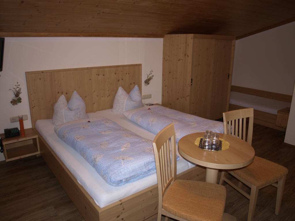 Haus Binder Hotel Ried im Zillertal Room photo